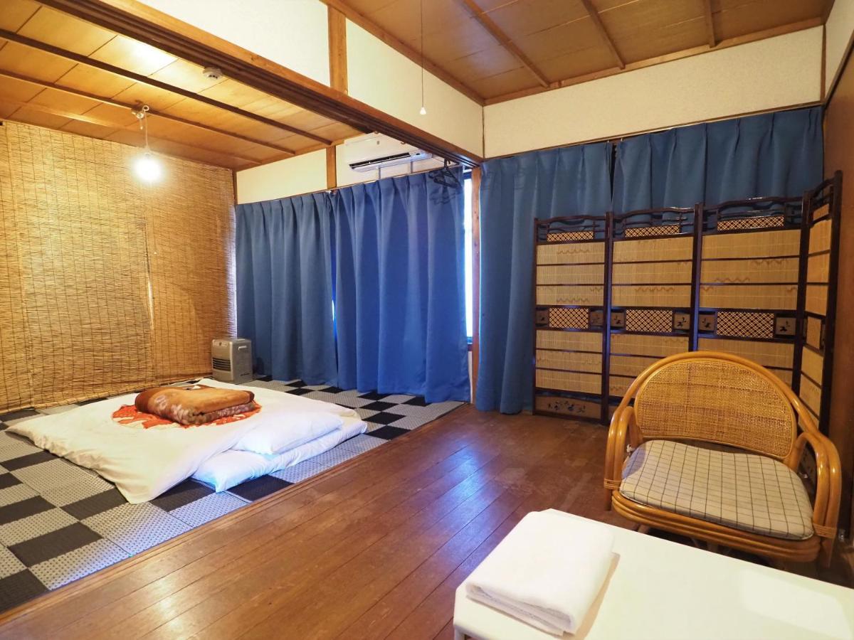 四国旅行のhub拠点 古民家ゲストハウス Heso Camp Miyoshi  Buitenkant foto