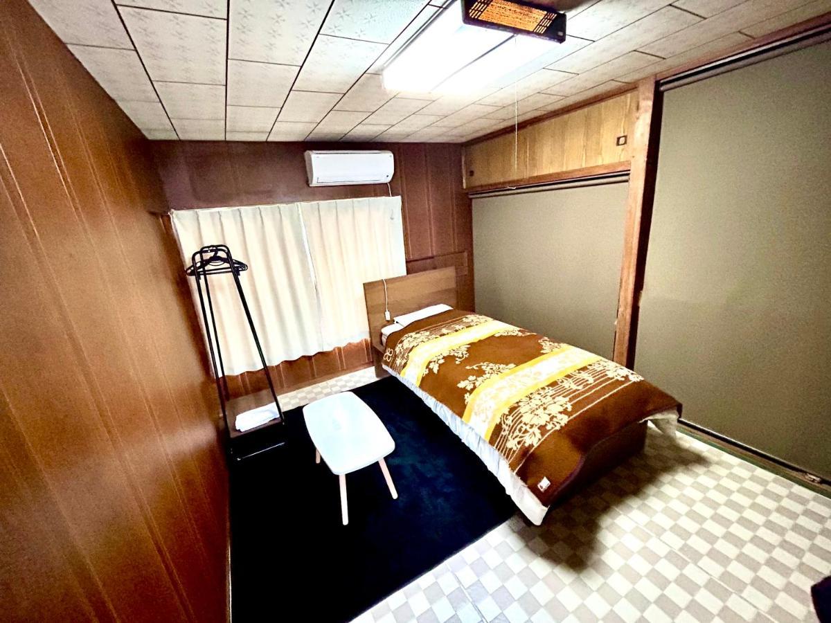 四国旅行のhub拠点 古民家ゲストハウス Heso Camp Miyoshi  Buitenkant foto