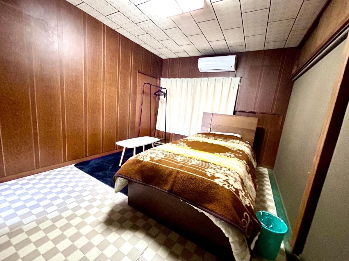 四国旅行のhub拠点 古民家ゲストハウス Heso Camp Miyoshi  Buitenkant foto