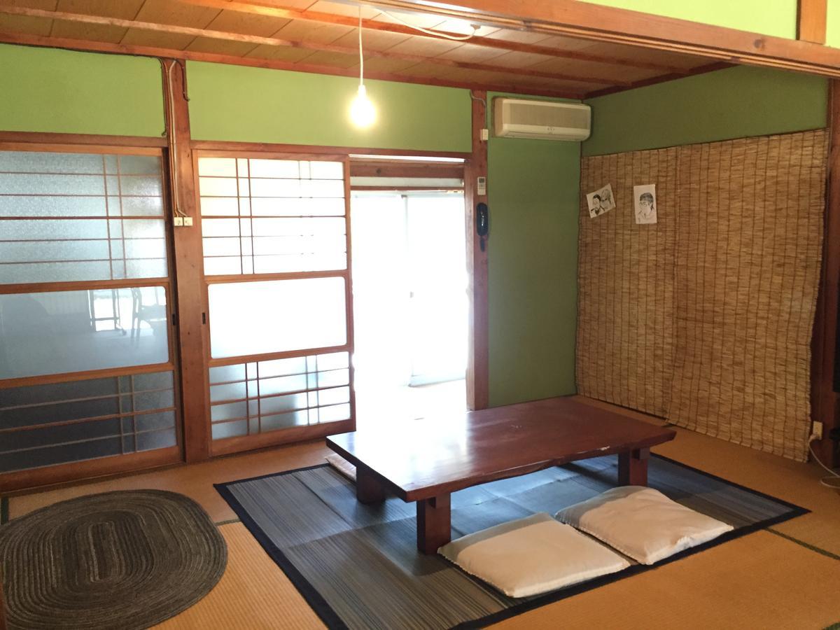 四国旅行のhub拠点 古民家ゲストハウス Heso Camp Miyoshi  Buitenkant foto
